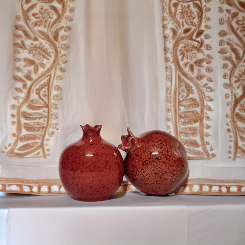 Anaar Salt & Pepper Shakers Red