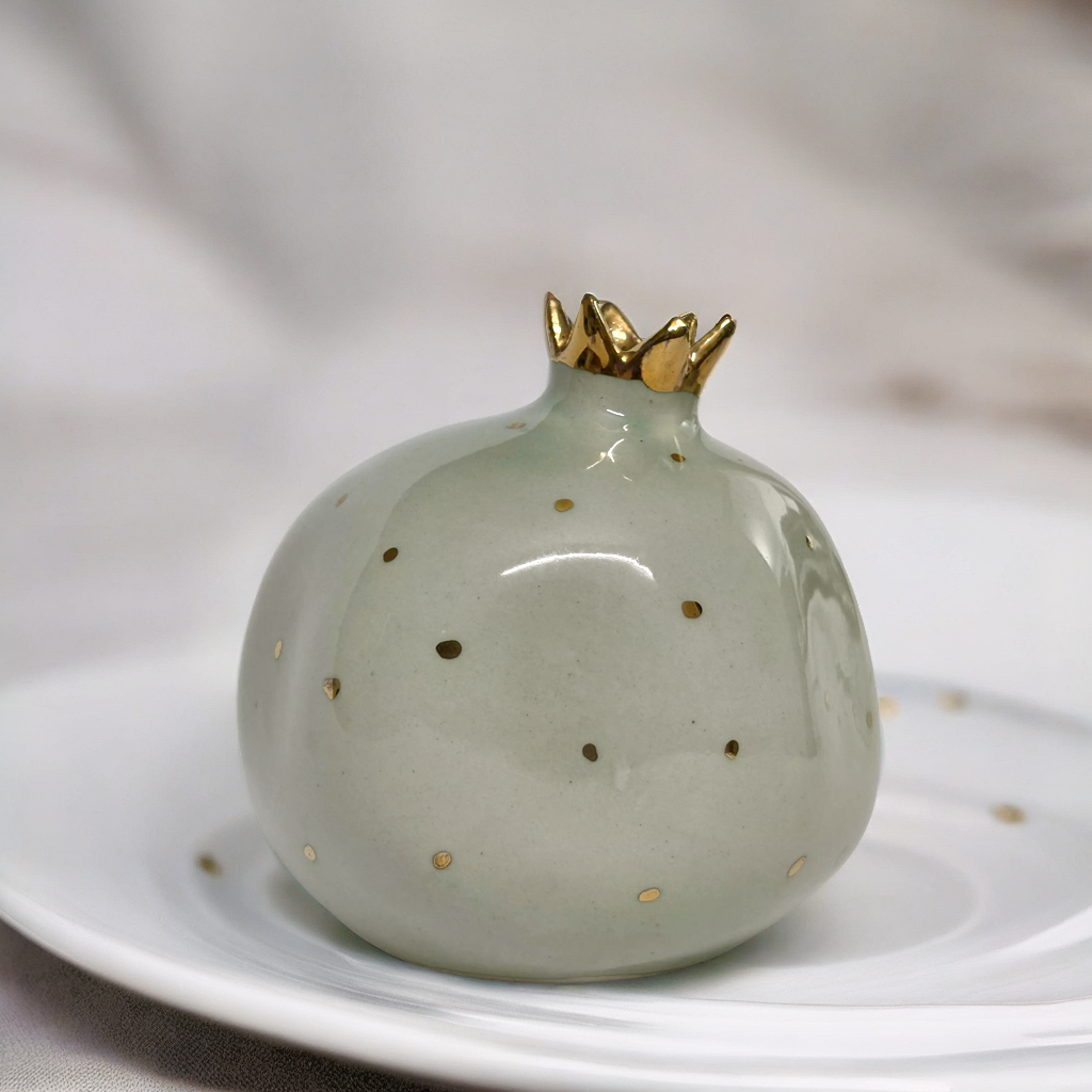 Green Anaar Vase